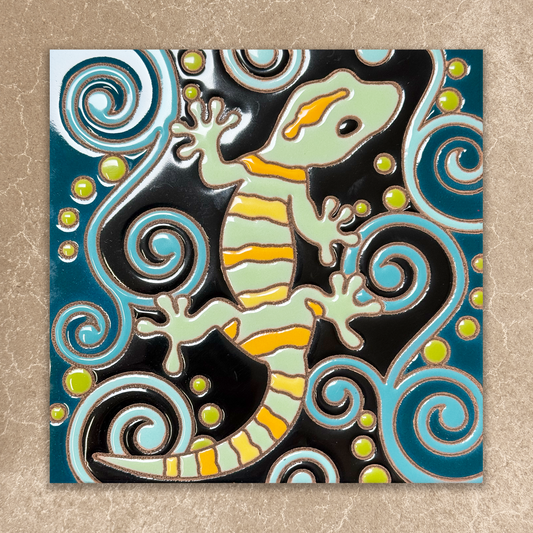 gecko with swirls ceramic tile